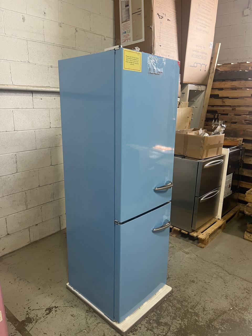 OPEN BOX iio Retro Mod RM1 (ALBR1372-11) Refrigerator - Light Blue Left Hinge - Discounted - Clearance Appliance