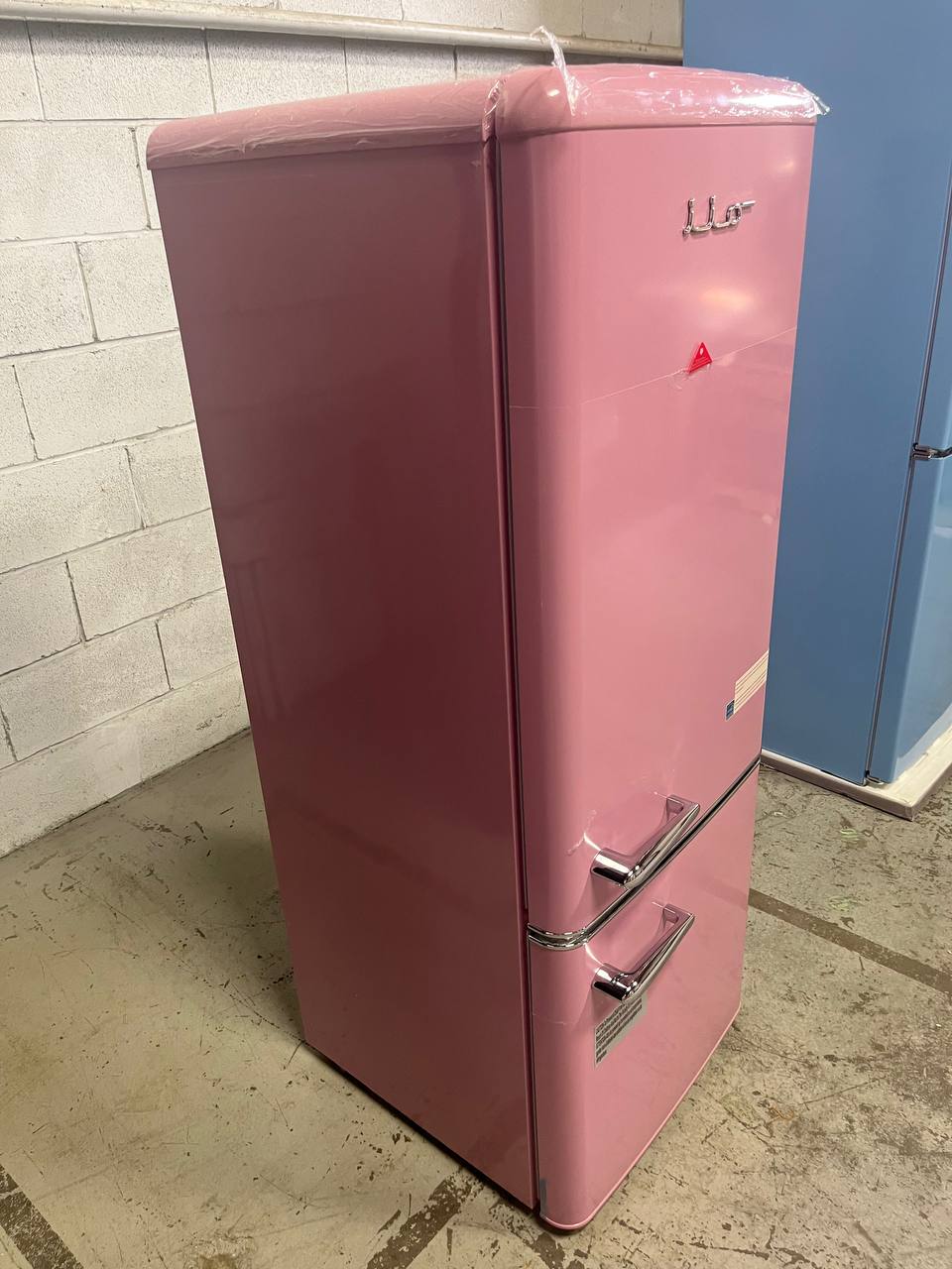 OPEN BOX iio Fun FF1 (MRB192-07) Refrigerator - Pink - Discounted - Clearance Appliance