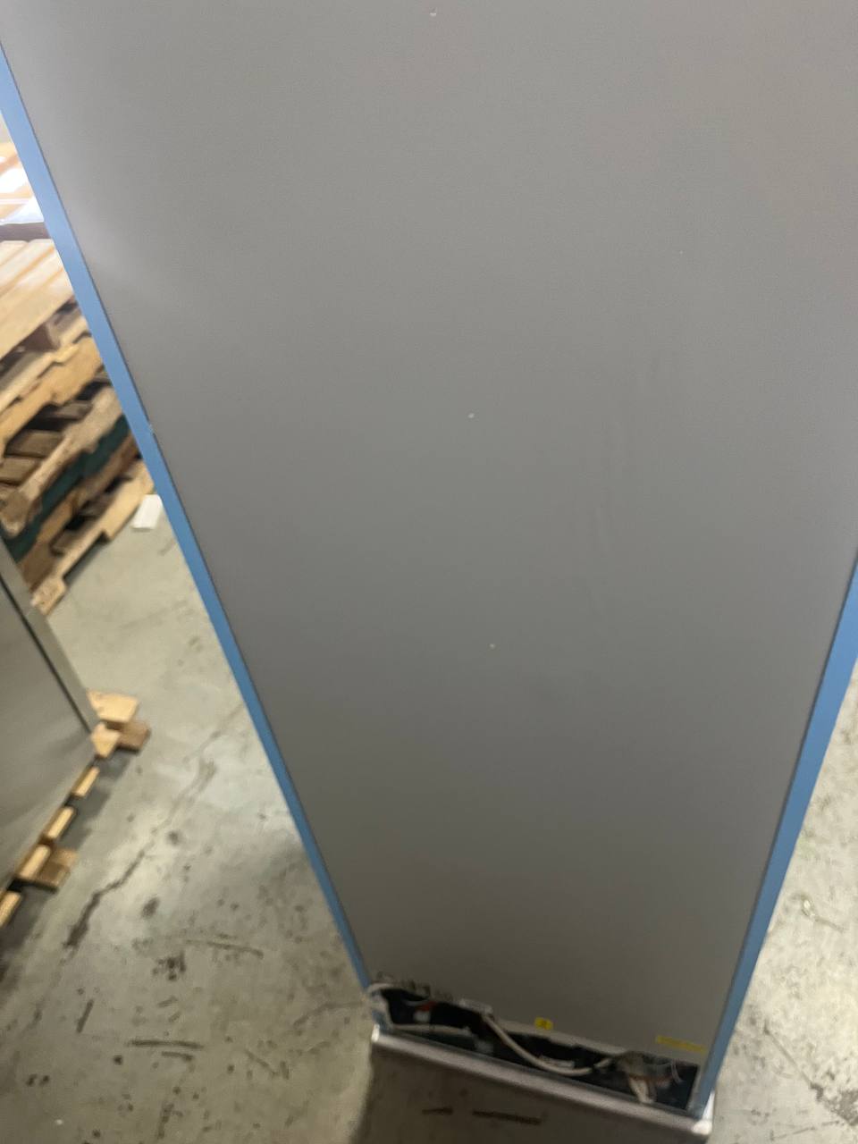 OPEN BOX iio Retro Mod RM1 (ALBR1372-11) Refrigerator - Light Blue Left Hinge - Discounted - Clearance Appliance