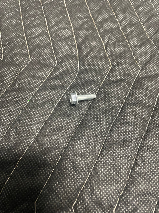 MRB192 Handle Screw Left (04-00050)